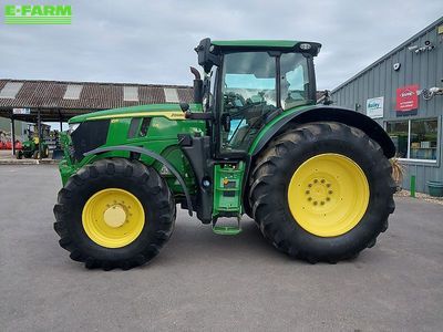 E-FARM: John Deere 6R 215 - Tractor - id AFPI63F - €109,125 - Year of construction: 2022 - Engine hours: 4,620,Engine power (HP): 233,United Kingdom