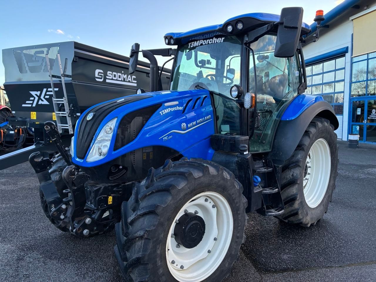 New Holland T5.120 Tractor €70,000