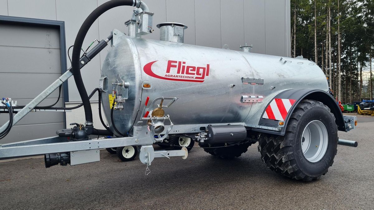 Fliegl Jumbo Line Tanker €29,584