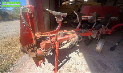 E-FARM: Kuhn vari master102 - Plough - id VV8RQTB - €6,000 - Year of construction: 2010 - France