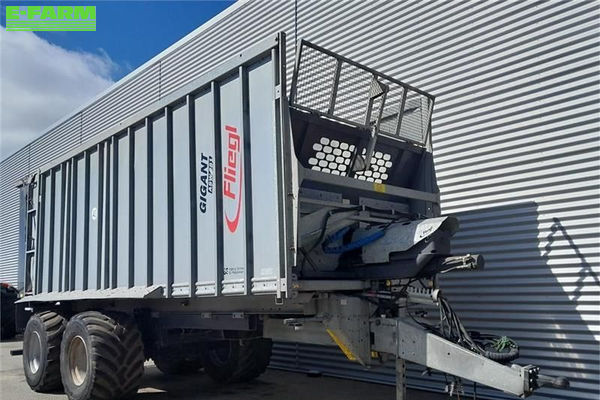 Fliegl gigant fox-asw 281 Trailer €46,835