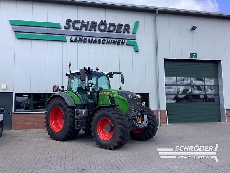 Fendt 724 Vario Profi Plus Tractor €238,500