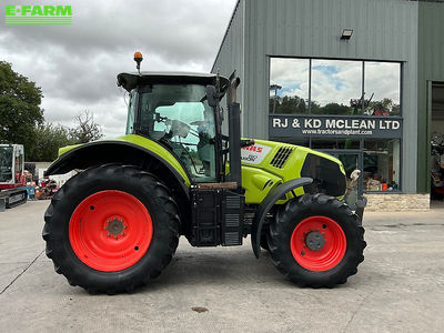 E-FARM: Claas Axion 810 - Traktor - id 5TAIBJH - 43 213 € - Rok výroby: 2017 - Hodiny motoru: 9 829,Výkon motoru (HP): 161,Spojené království