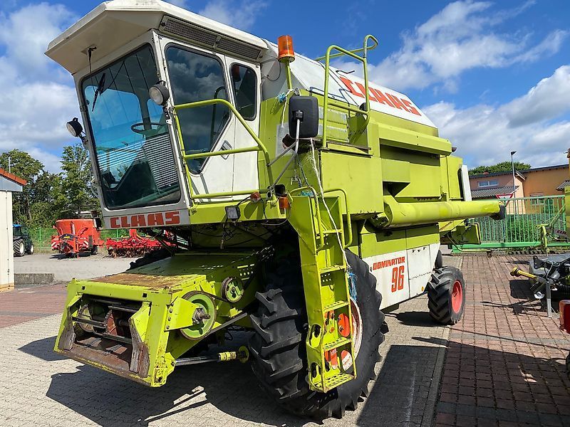 E-FARM: Claas Dominator 96 - Combine harvester - id R4CN6UM
