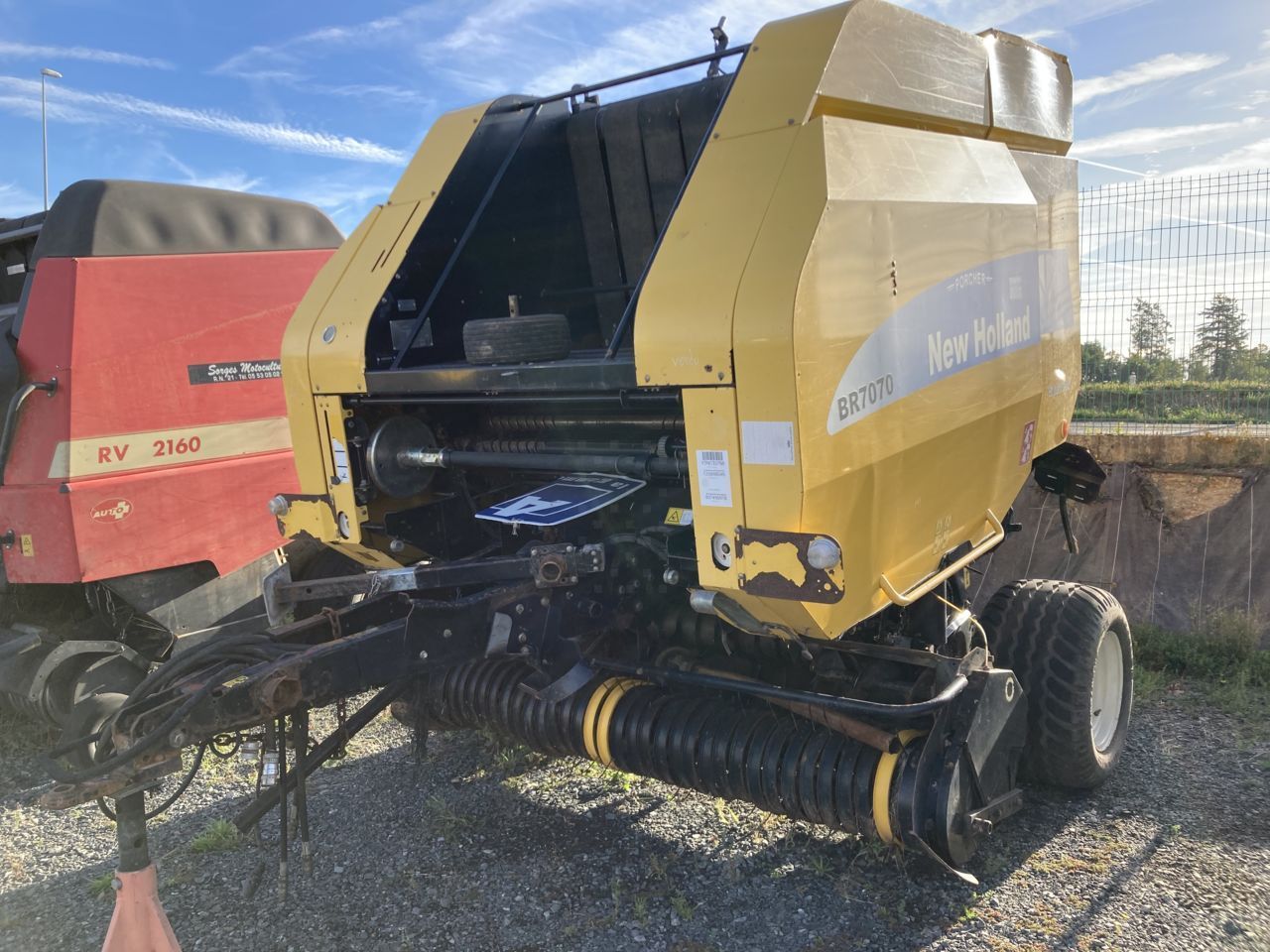 New Holland T 7070 Baler €5,600