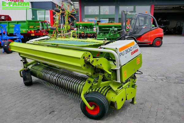 Claas Pick Up 300 Header €7,000