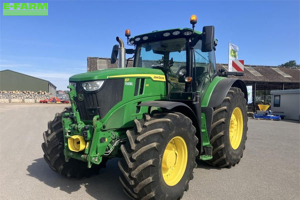 John Deere 6R 195 Tractor €157,761