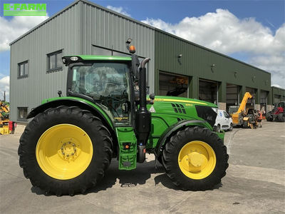 E-FARM: John Deere 6155 R - Tractor - id PPLKP5F - €73,500 - Year of construction: 2022 - Engine hours: 5,820,Engine power (HP): 168,United Kingdom