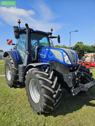 E-FARM: New Holland T7.245 - Tractor - id YVVLGTM - €163,000 - Year of construction: 2023 - Engine hours: 900,Engine power (HP): 245,France