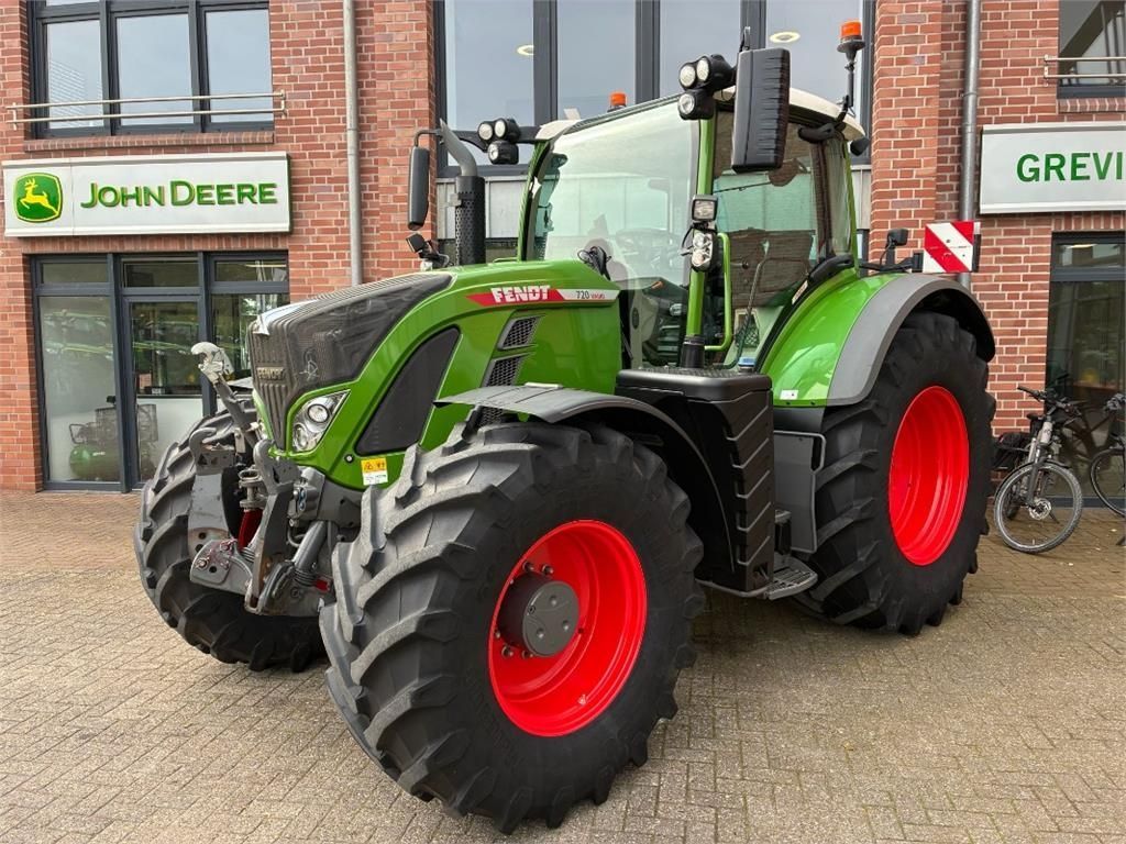 Fendt 720 Vario Profi Tractor €145,500