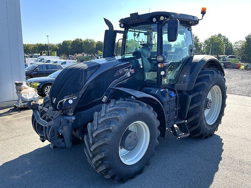 Valtra S 274 Tractor €79,832