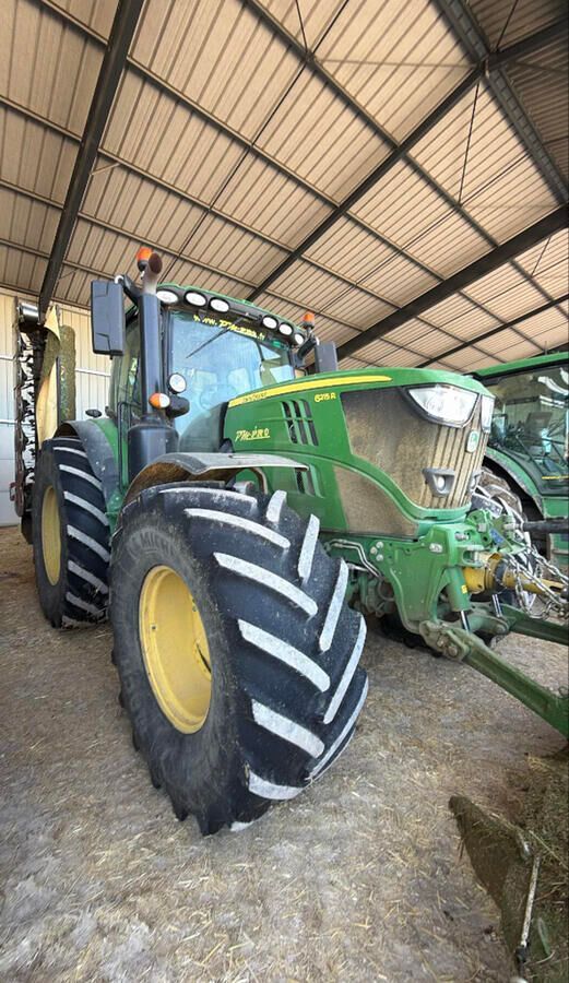 John Deere 6215 R Tractor €73,000