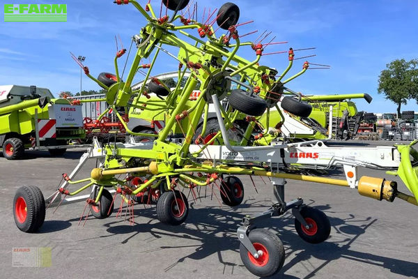 Claas Volto 1300 T Tedder €16,723