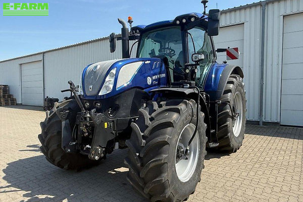 New Holland T7.300 AC Tractor €179,500