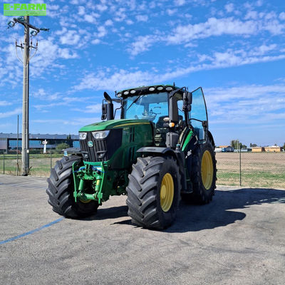 E-FARM: John Deere 6230 R - Tractor - id DAKGQI9 - €80,000 - Year of construction: 2018 - Engine hours: 8,600,Engine power (HP): 230,Italy