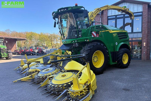 John Deere 8600 Savaeigis pašarų smulkintuvas 175 000 €