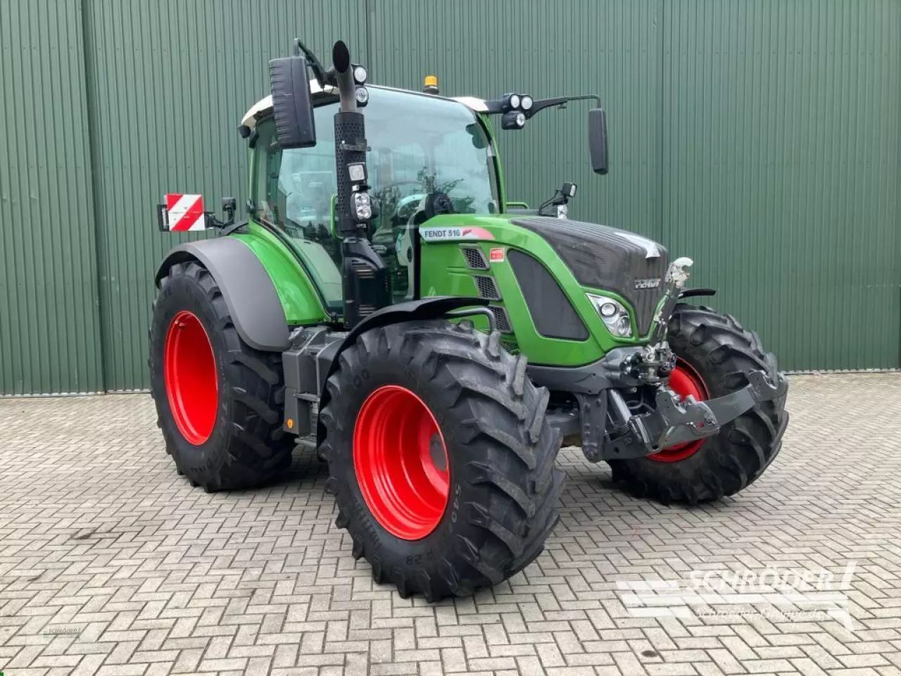 Fendt 516 Vario Profi Plus Tractor €91,785