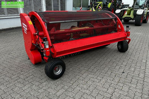 Kemper c 3003 (claas jaguar) Header €14,900