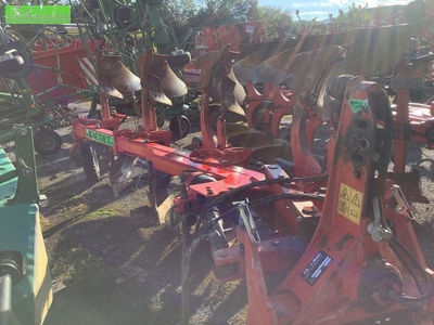 E-FARM: GREGOIRE BESSON ry 4 - Plough - id QCZNTVJ - €5,000 - Year of construction: 2001 - France