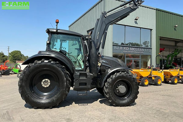 Valtra T 174 Tractor €69,959