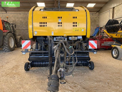 E-FARM: New Holland Roll-Belt 150 Superfeed - Baler - id LDZJGAE - €22,000 - Year of construction: 2019 - Total number of bales produced: 11,000,France