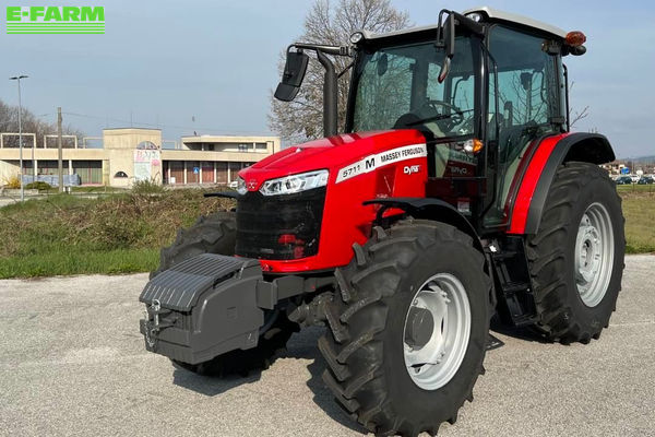 Massey Ferguson 5711 Tractor €67,000