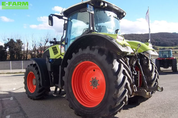 Claas Axion 810 CMATIC Tractor €82,000