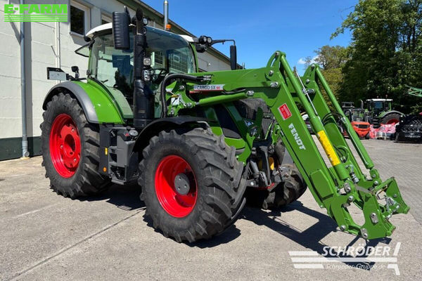Fendt 724 Vario Profi Plus Tractor €184,885