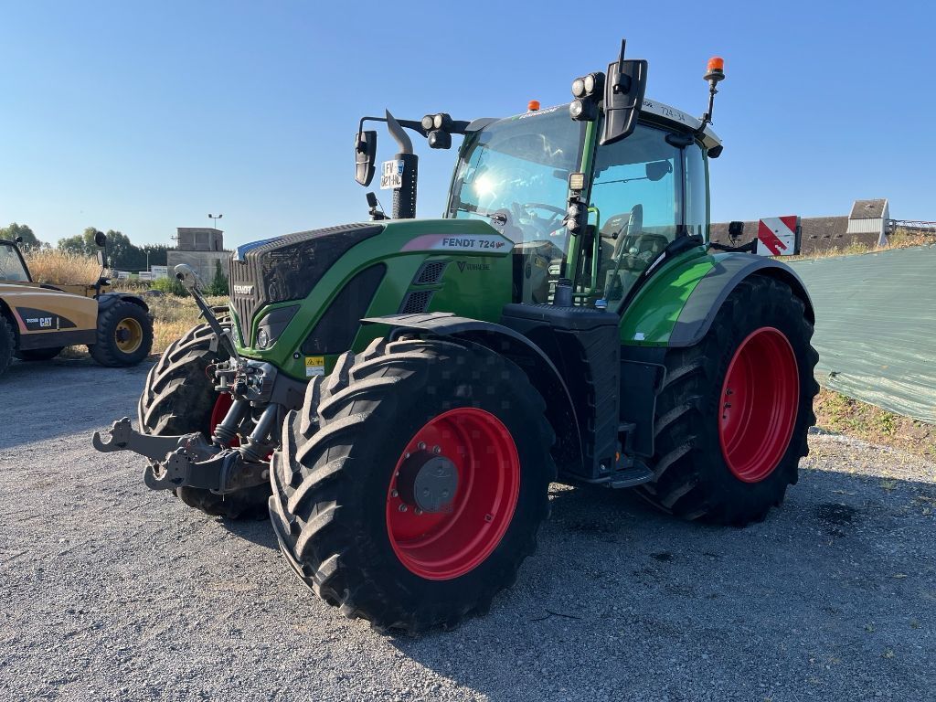 Fendt 724 Vario Tractor €115,000
