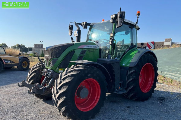 Fendt 724 Vario Tractor €115,000