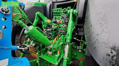 E-FARM: John Deere 6230 R - Tractor - id BE7W5WC - €136,048 - Year of construction: 2017 - Engine hours: 4,457,Engine power (HP): 230,Belgium