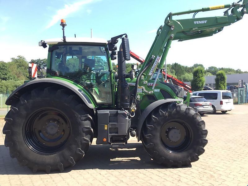 Fendt 724 Vario Profi Plus Tractor €157,000