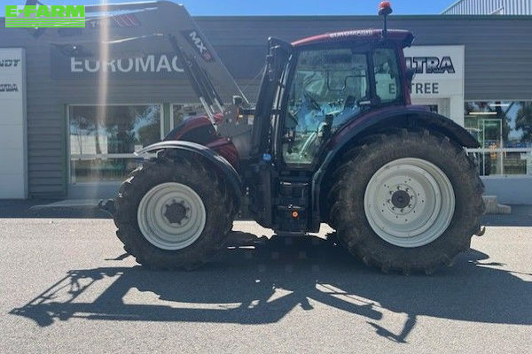Valtra N 135 Tractor €84,000