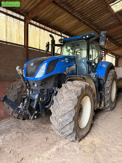 E-FARM: New Holland T7.275 HD - Tractor - id RS8BNPX - €125,000 - Year of construction: 2018 - Engine hours: 2,000,Engine power (HP): 247,France