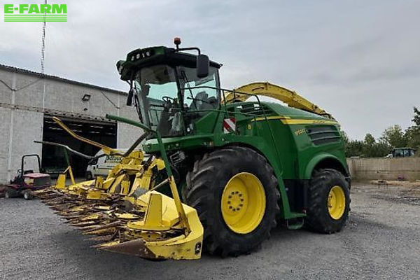 John Deere 8500 Self propelled forage harvester €200,000