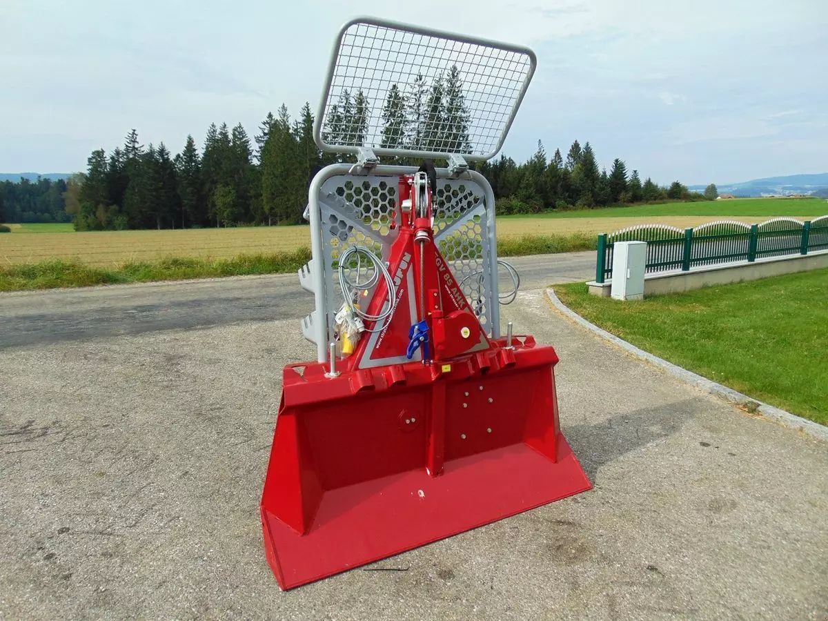 Tajfun seilwinde egv 85 ahk sg Forestry equipment €8,458