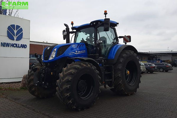 New Holland T7.300 AC Tractor €184,790