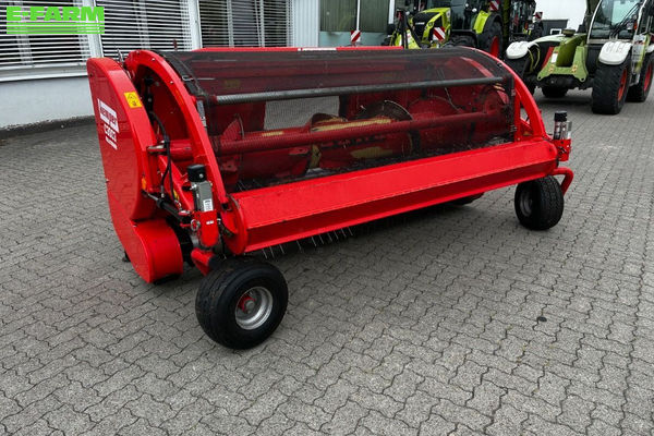 Kemper c 3003 (claas jaguar) Header €14,900
