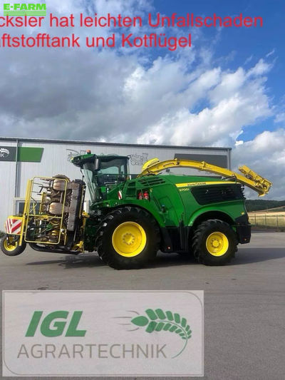 E-FARM: John Deere 9700 - Selvkørende grønthøster - id RGPM7NV - 325.000 € - Produktionsår: 2021 - Motortimer: 1.687,Motoreffekt (HP): 823,Tyskland