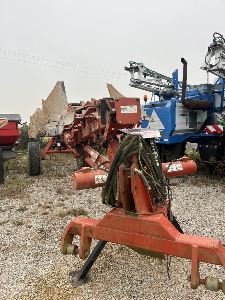 GREGOIRE BESSON sperb8 Plough €6,000