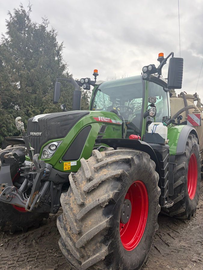 Fendt 720 Vario Tractor €145,000