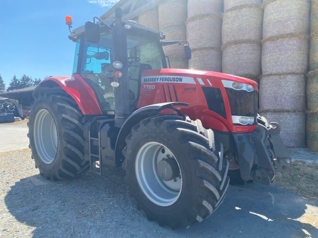Massey Ferguson 7720 Tractor €59,500