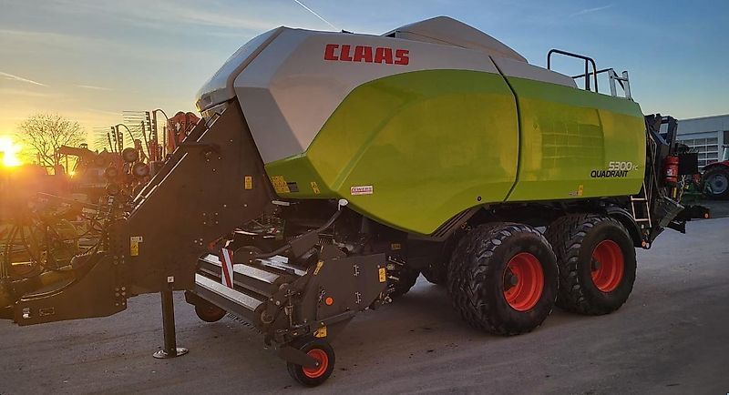 Claas Quadrant 5300 FC Baler €99,900