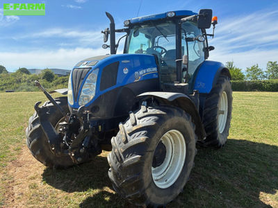 E-FARM: New Holland T7.210 - Tractor - id CEW6C3L - €45,000 - Year of construction: 2014 - Engine hours: 5,900,Engine power (HP): 165,France