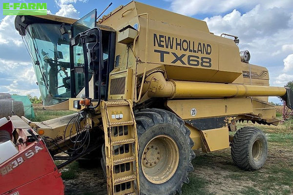 New Holland TX 68 Κομπίνα 25.391 €
