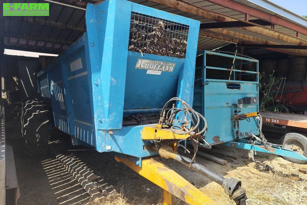 Rolland v2-14 Manure and compost spreader €9,000