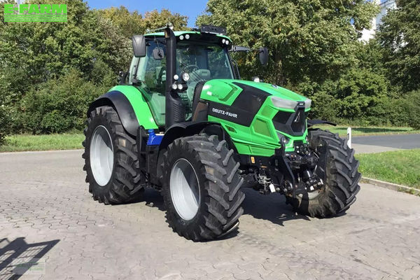 Deutz-Fahr AgroTron 6215 TTV Tractor €68,500