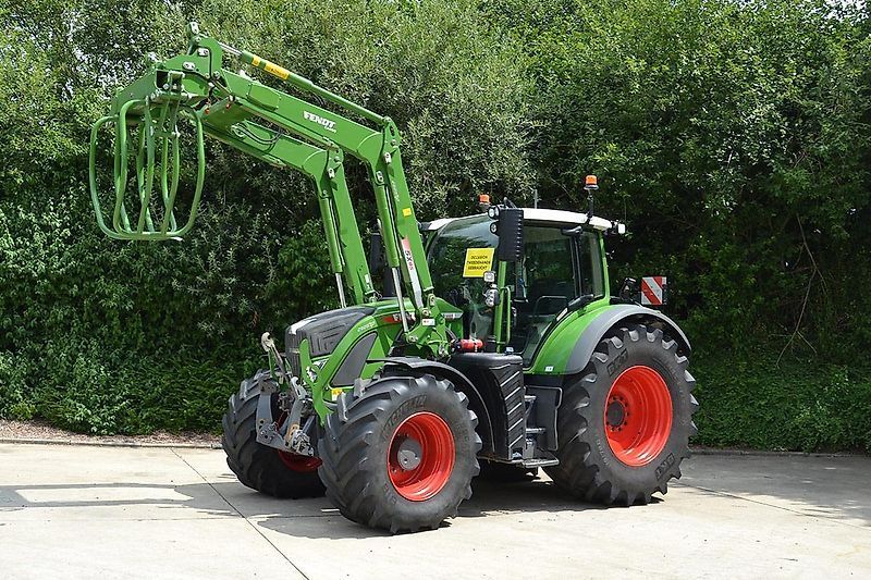 Fendt 724 Vario Profi Plus Tractor €169,000