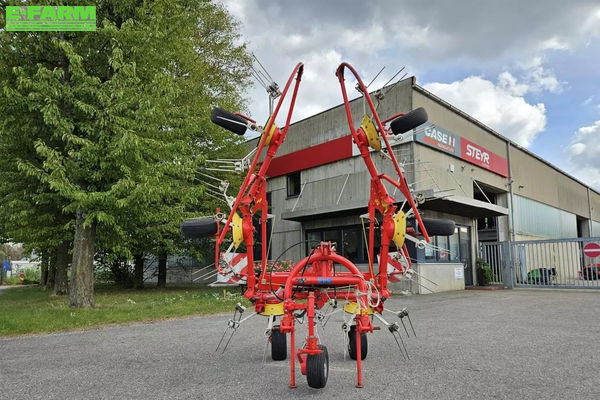 Pöttinger Hit 690 NZ Tedder €6,380