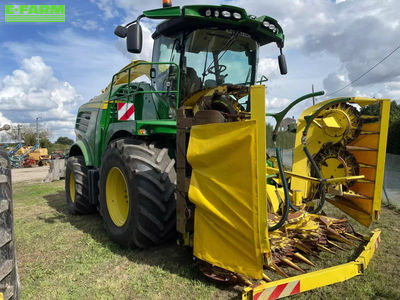 E-FARM: John Deere 8400 - Самоходный кормоуборочный комбайн - id AKBK36W - 160 000 € - Год выпуска: 2019 - Отработанные часы: 1 891,Мощьность двигателя: 540,Франция